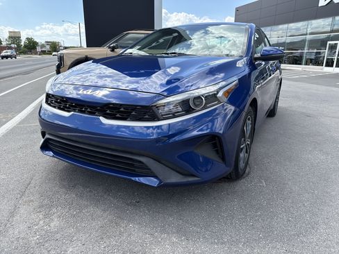 Certified 2024 Kia Forte LXS w/ LXS Technology Package FWD image 8