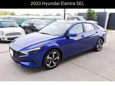 Used 2023 Hyundai Elantra SEL w/ Convenience Package FWD image 2