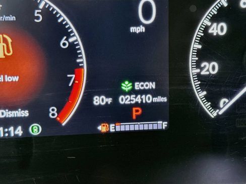 Used 2025 Honda HR-V Sport image 13