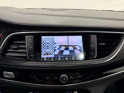 Used 2023 Buick Enclave Avenir w/ Avenir Technology Package image 39