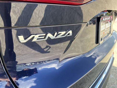 Used 2022 Toyota Venza XLE AWD/4WD image 32