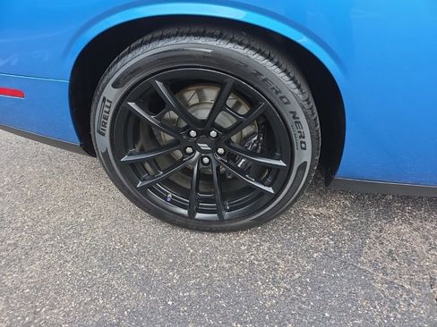 Used 2019 Dodge Challenger R/T Scat Pack w/ T/A Package image 8