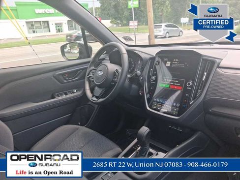 Used 2025 Subaru Forester Premium AWD/4WD image 21
