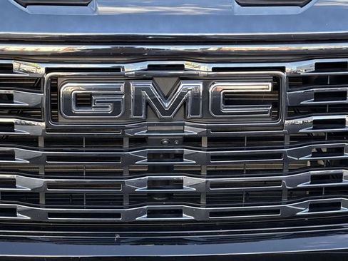 Used 2024 GMC Sierra 1500 Denali Ultimate image 12