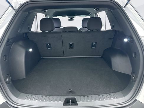 Used 2026 GMC Terrain Elevation w/ Black Edition image 21