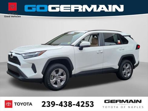Certified 2022 Toyota RAV4 XLE w/ Convenience Package FWD image 10