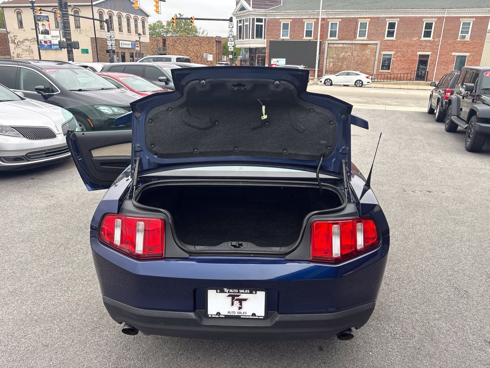 Used 2012 Ford Mustang Coupe RWD image 13
