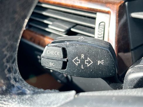 Used 2010 BMW 528i Sedan RWD image 33