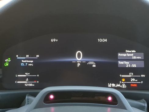 Used 2025 Lexus LX 600 4WD w/ Premium Package image 35