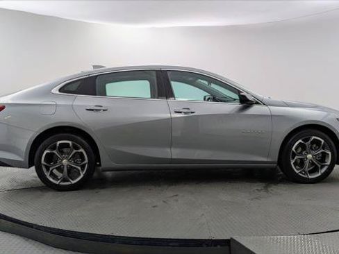 Used 2024 Chevrolet Malibu LT FWD image 9