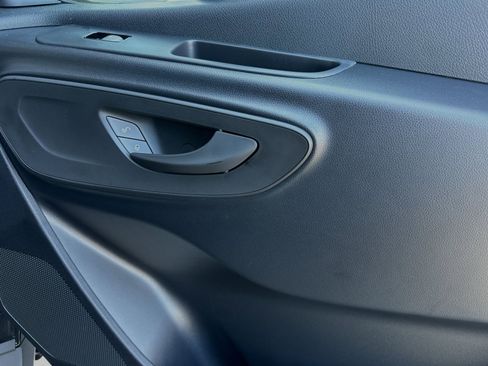 Used 2024 Mercedes-Benz Sprinter 3500 image 18