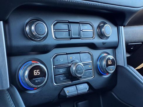 Used 2022 GMC Yukon SLE w/ Gmc Pro Safety Plus Package image 24