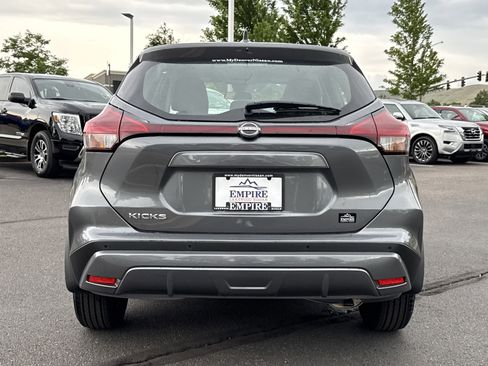 New 2025 Nissan Kicks Play S image 6