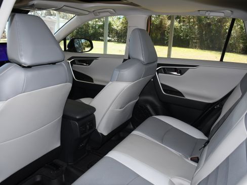 Used 2023 Toyota RAV4 Limited w/ Limited Grade Weather Package image 17