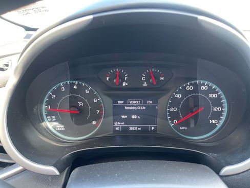 Used 2023 Chevrolet Malibu LS FWD image 11
