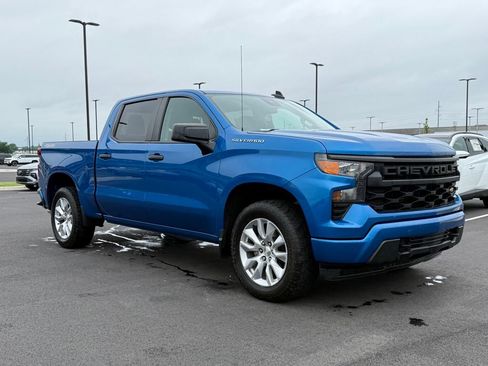 Used 2022 Chevrolet Silverado 1500 Custom AWD/4WD image 3