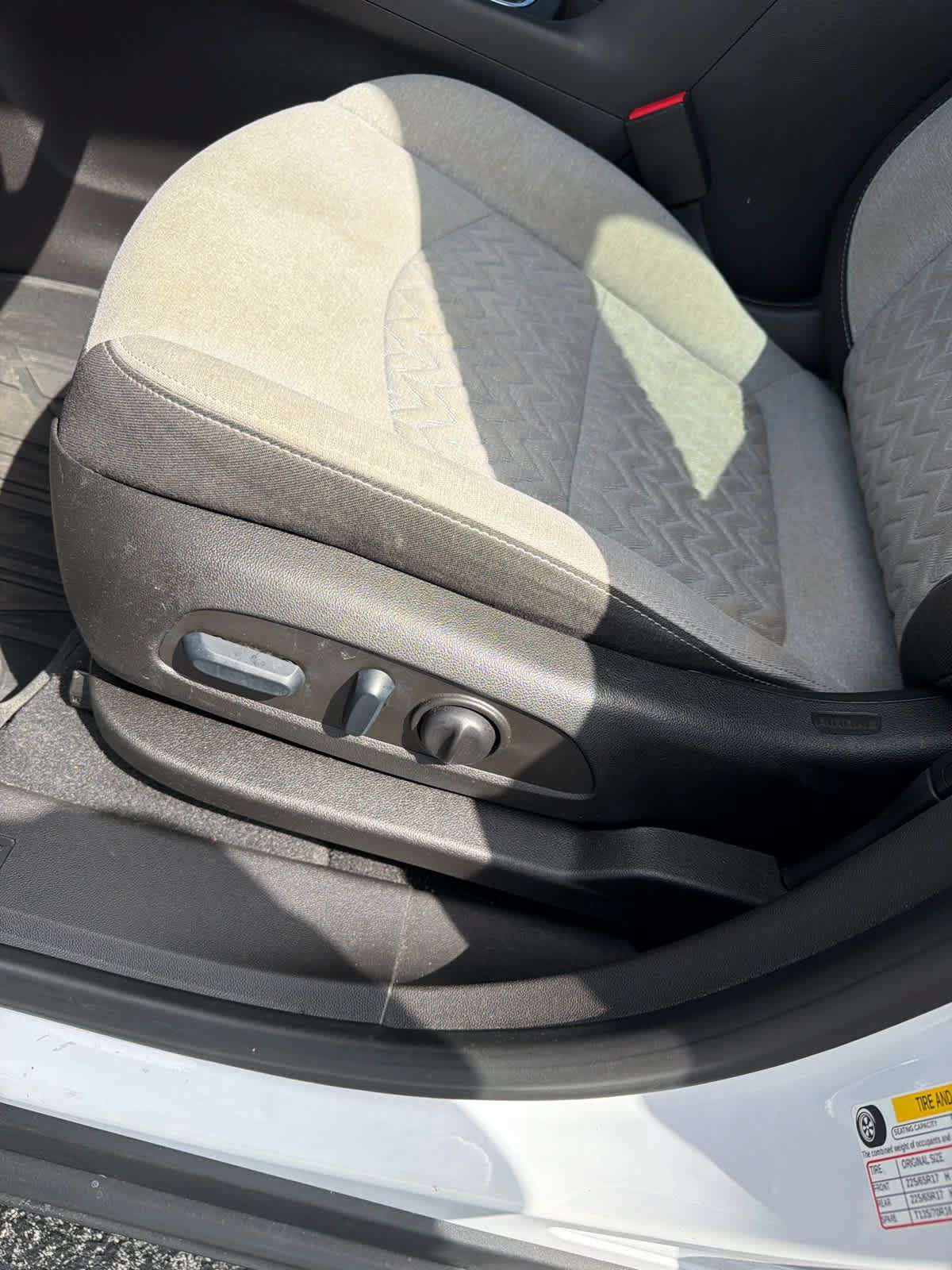 Used 2022 Chevrolet Equinox LT FWD image 16