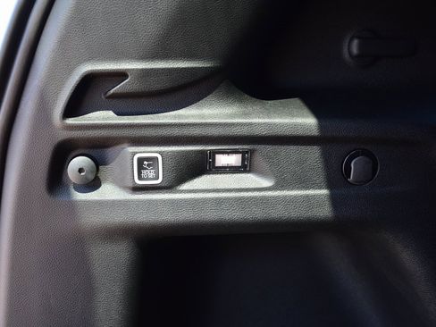 New 2025 Jeep Grand Cherokee L Altitude image 29