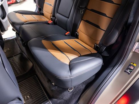 Used 2025 Mercedes-Benz G 63 AMG 4MATIC w/ Night Package Magno image 35