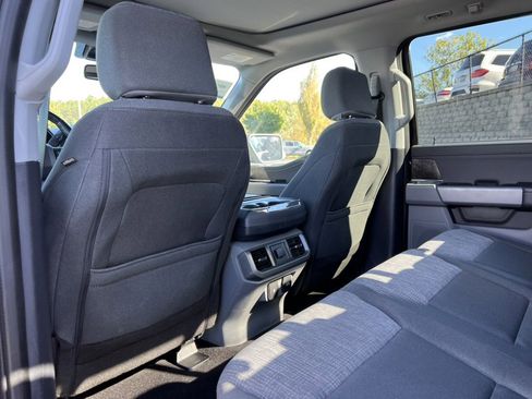 Certified 2022 Ford F150 XLT w/ Equipment Group 302A High image 43