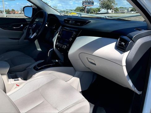 Used 2021 Nissan Rogue Sport SL w/ Premium Package AWD/4WD image 19