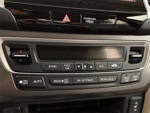 Used 2017 Honda Pilot EX-L image 19