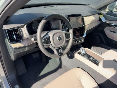 New 2026 Volvo XC90 B6 Plus w/ Protection Package Premier image 4