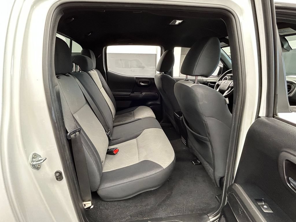 Used 2021 Toyota Tacoma TRD Sport RWD image 16