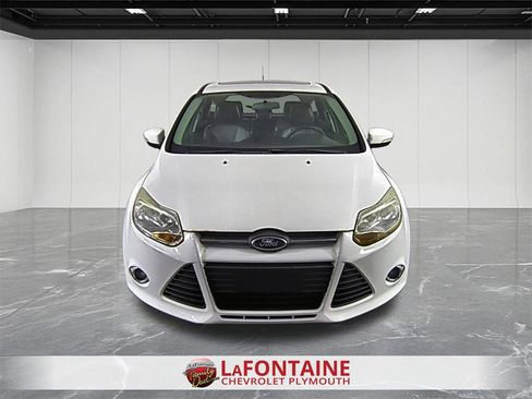Used 2014 Ford Focus SE w/ Equipment Group 201A image 3