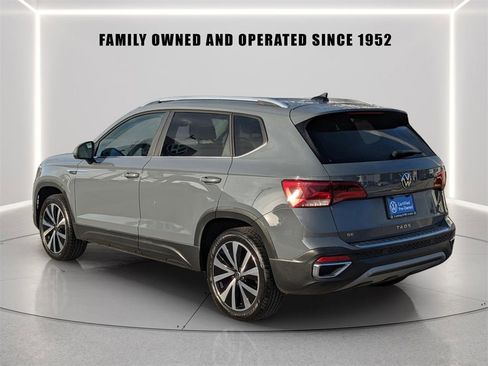 Used 2023 Volkswagen Taos SE image 3