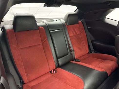 Used 2022 Dodge Challenger GT w/ Plus Package image 38