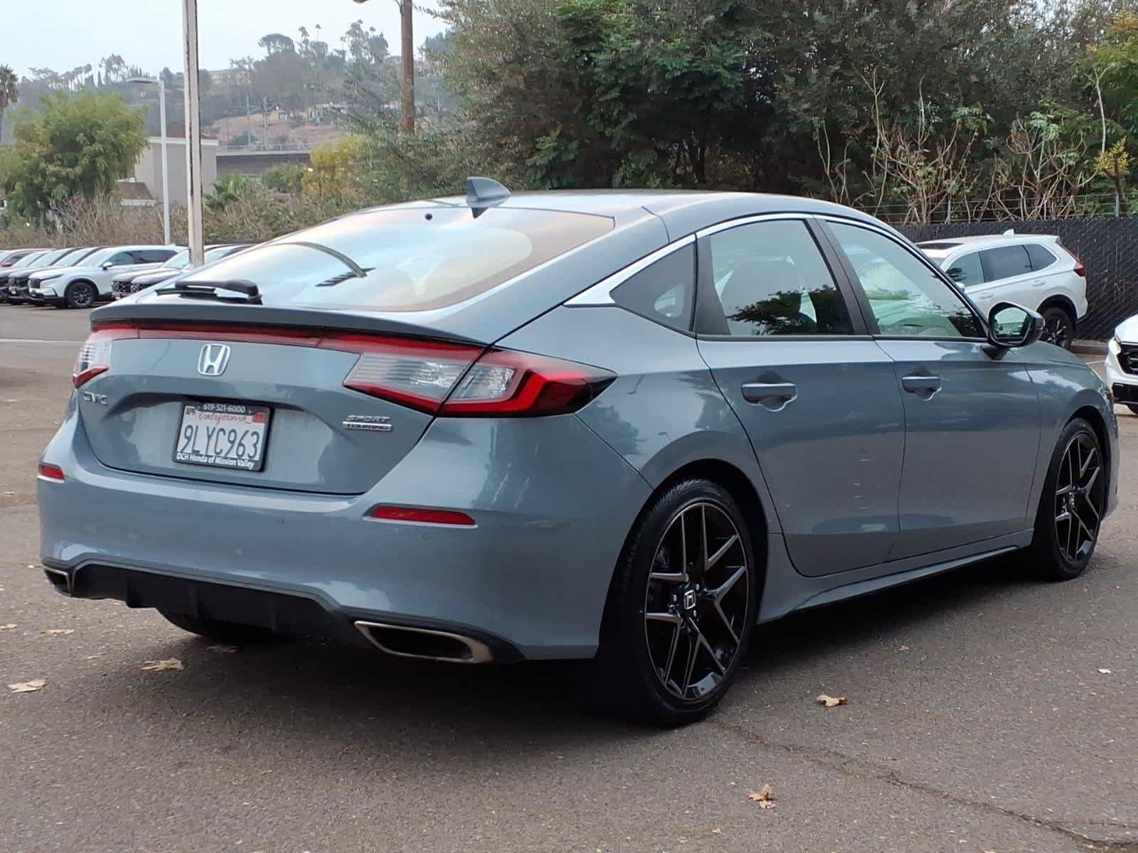 Used 2024 Honda Civic Sport Touring image 4