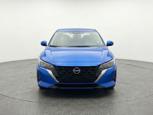 Used 2025 Nissan Sentra SV image 2