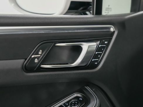 Used 2023 Porsche Macan GTS AWD/4WD image 22