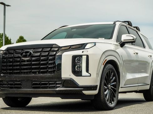 Used 2024 Hyundai Palisade Calligraphy AWD/4WD image 7