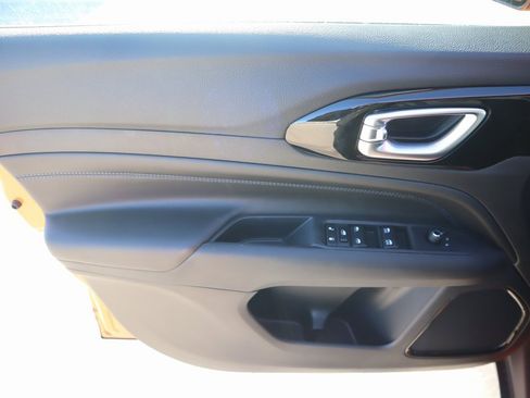 New 2026 Jeep Compass Latitude image 15