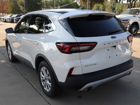 Used 2023 Ford Escape Active FWD image 6