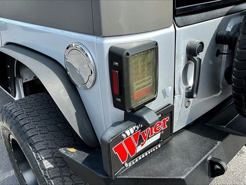 Used 2011 Jeep Wrangler Unlimited Sport w/ Mopar Chrome Edition Group image 22