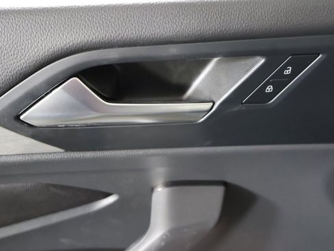 Used 2023 Volkswagen Jetta S image 29