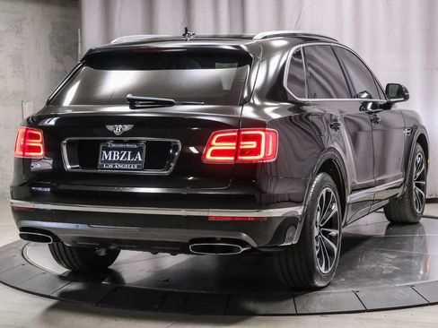 Used 2018 Bentley Bentayga AWD/4WD image 4