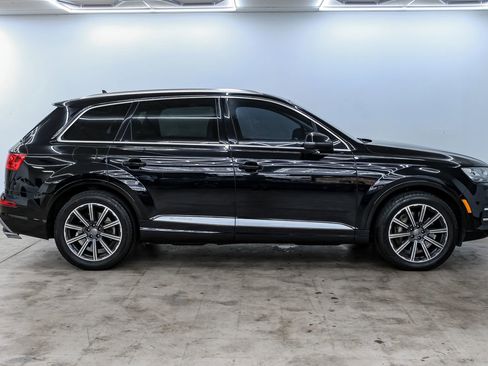 Used 2017 Audi Q7 3.0T Prestige w/ Prestige Package image 4