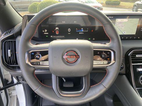 Certified 2025 Nissan Armada PRO-4X image 13