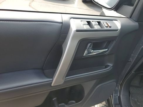 Used 2024 Toyota 4Runner SR5 Premium w/ Moonroof Package AWD/4WD image 19