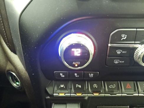 Used 2021 GMC Sierra 1500 SLT w/ SLT Premium Plus Package image 27