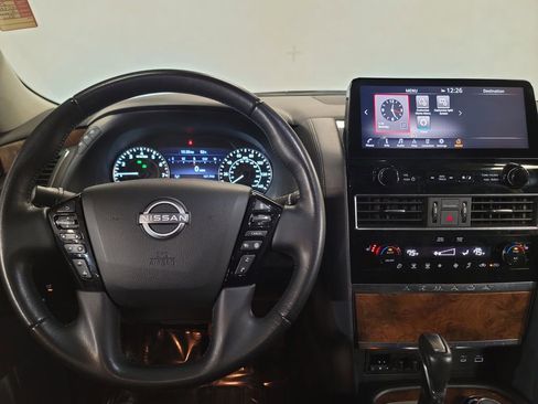 Used 2024 Nissan Armada SL image 13