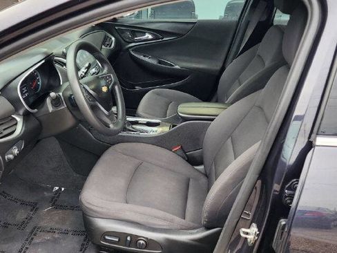 Used 2022 Chevrolet Malibu LT FWD image 9