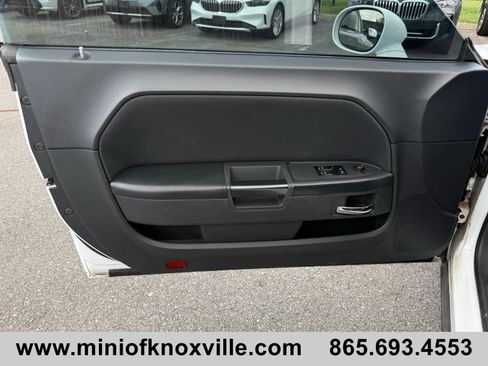 Used 2011 Dodge Challenger RWD image 14