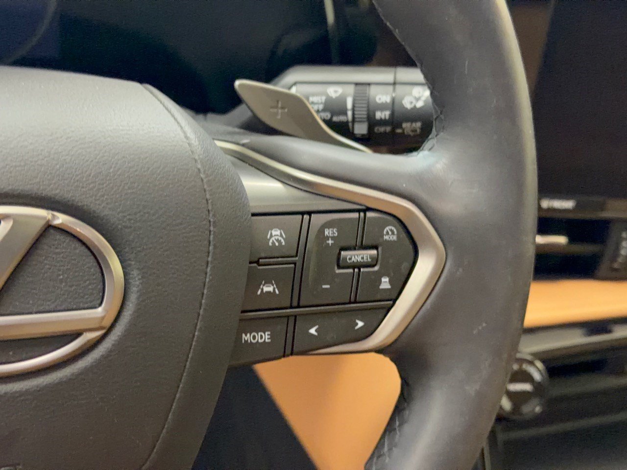 Used 2024 Lexus NX 250 FWD w/ Towing Package (2000 Lbs) image 19
