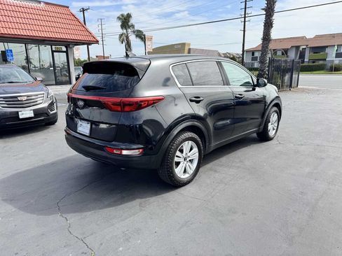 Used 2018 Kia Sportage LX AWD/4WD image 5