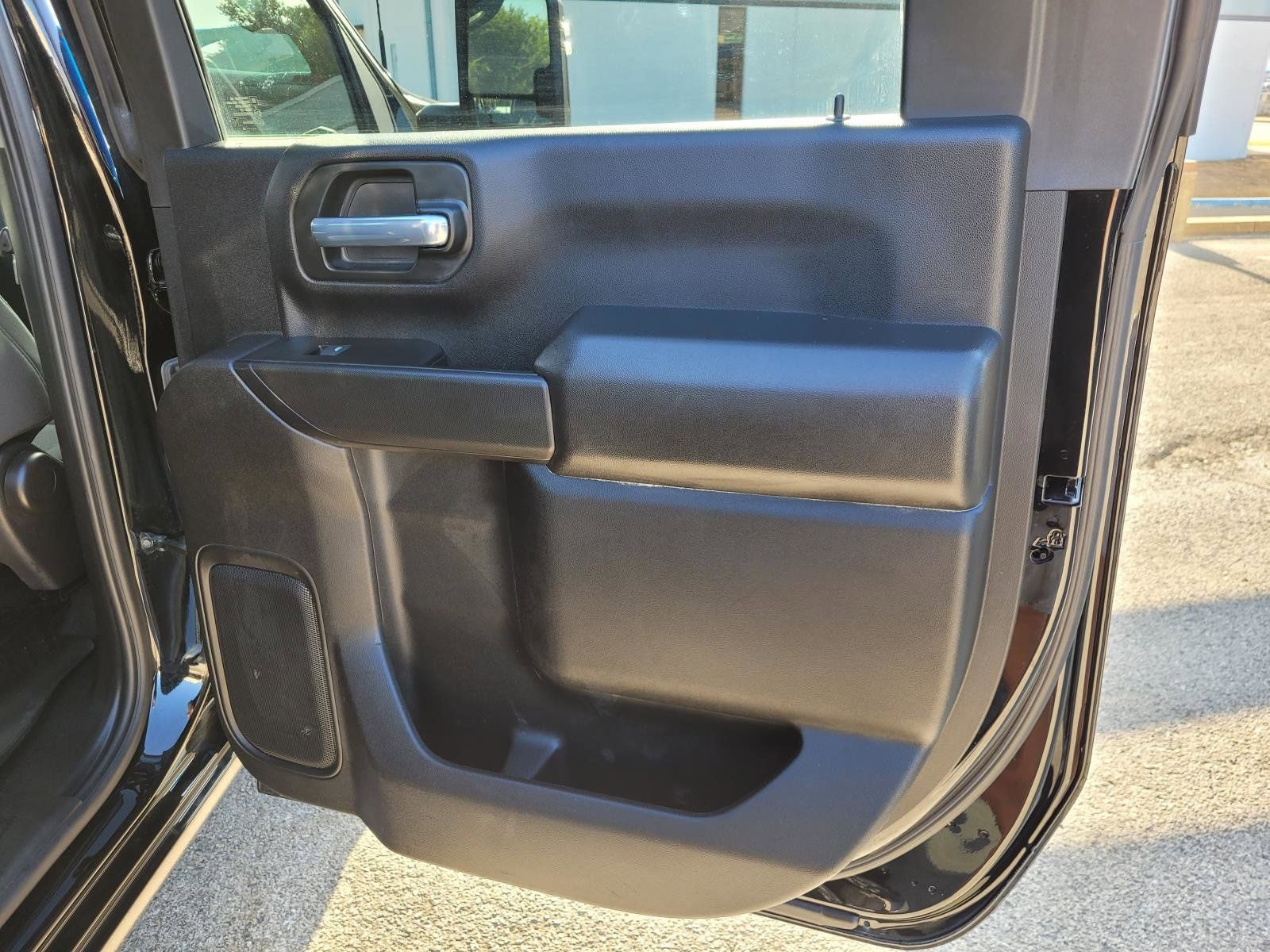 Used 2025 Chevrolet Silverado 2500 Custom w/ Custom Convenience Package RWD image 10